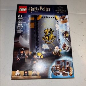 LEGO Harry Potter Hogwarts Charms Class Set - Black, Blue, Gold